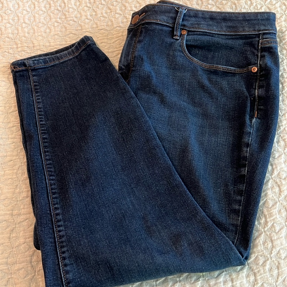 Loft Outlet curvy skinny jeans, size 16, dark wash, super soft!